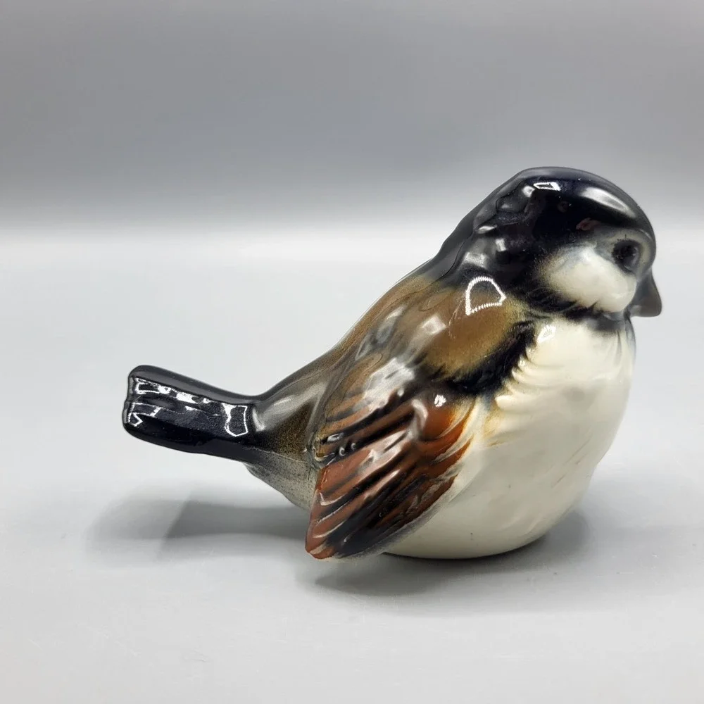 Vintage Goebel Sparrow Bird Figurine Porcelain Collectible West Germany